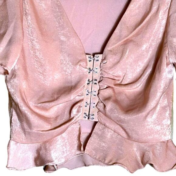 Dee Elly Shimmery Pink Cropped Eyelet Top Size Small 📦 - Picture 7 of 8